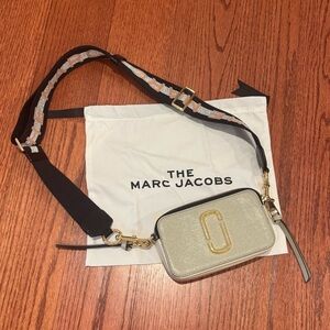 Marc Jacobs snapshot camera/shoulder bag - gold with pink/silver metallic strap